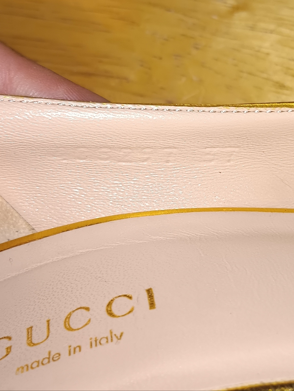 Gucci GG Leather Bee Heels Size 35 - Picture 4 of 6